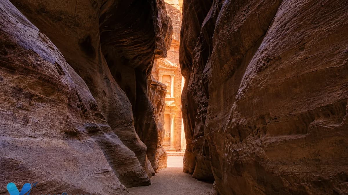 Petra day trip from Aqaba 2026: border, timing, Jordan Pass